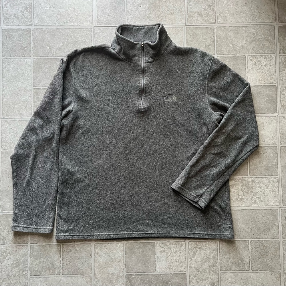 Grey The North Face fleece 1/4 quarter zip-up sweater men’s large